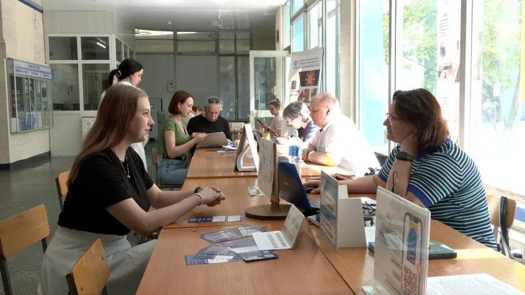Виплати для ВПО продовжили ще на пів року: які умови діятимуть