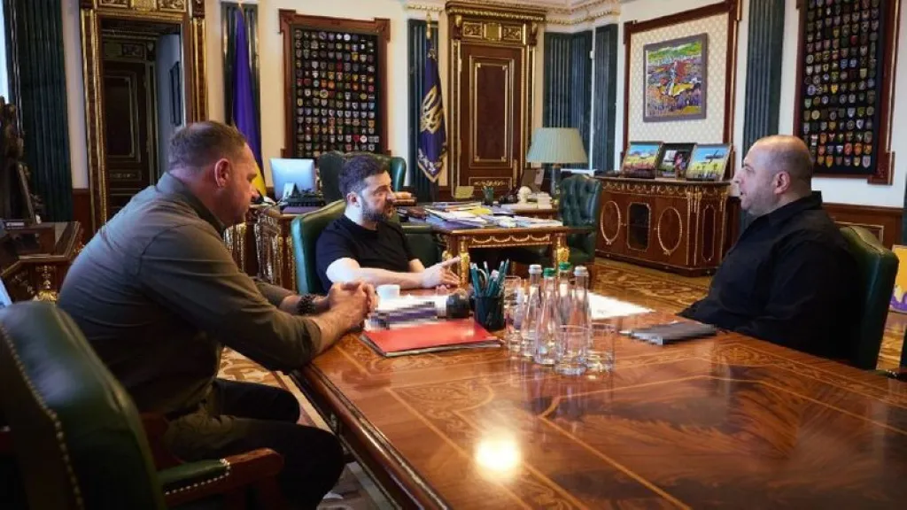 Зеленський анонсував зустріч Єрмака та Умєрова з командою Трампа в Нью-Йорку