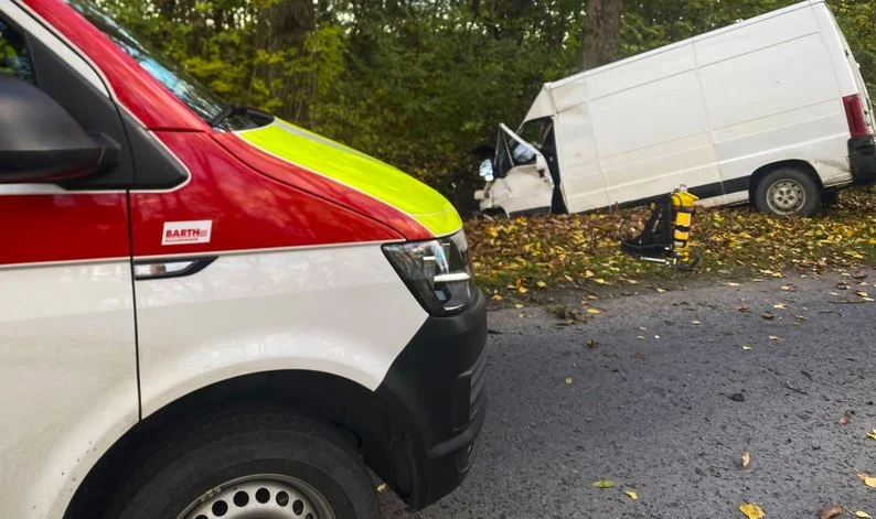 На Хмельниччині загинув водій унаслідок ДТП: автомобіль злетів у кювет