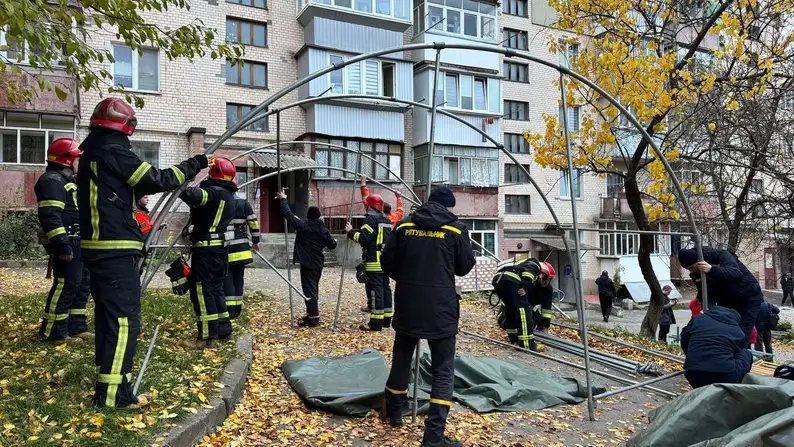Вибух у багатоповерхівці Хмельницького: зруйновано дев’ять квартир, одна людина зникла безвісти