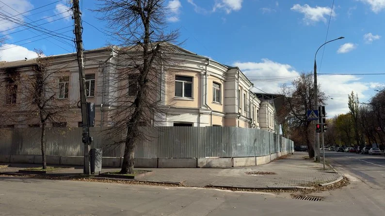 У Хмельницькому збережуть історичний фасад колишнього музичного училища: власники готують проєкт реконструкції