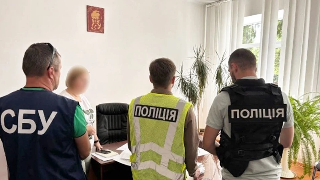 На Хмельниччині перед судом постануть працівниці інтернату, яких підозрюють у трудовій експлуатації підопічних