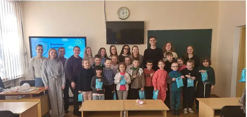Добро і безпека поруч: студенти Хмельниччини провели інтерактив для дітей з особливими потребами