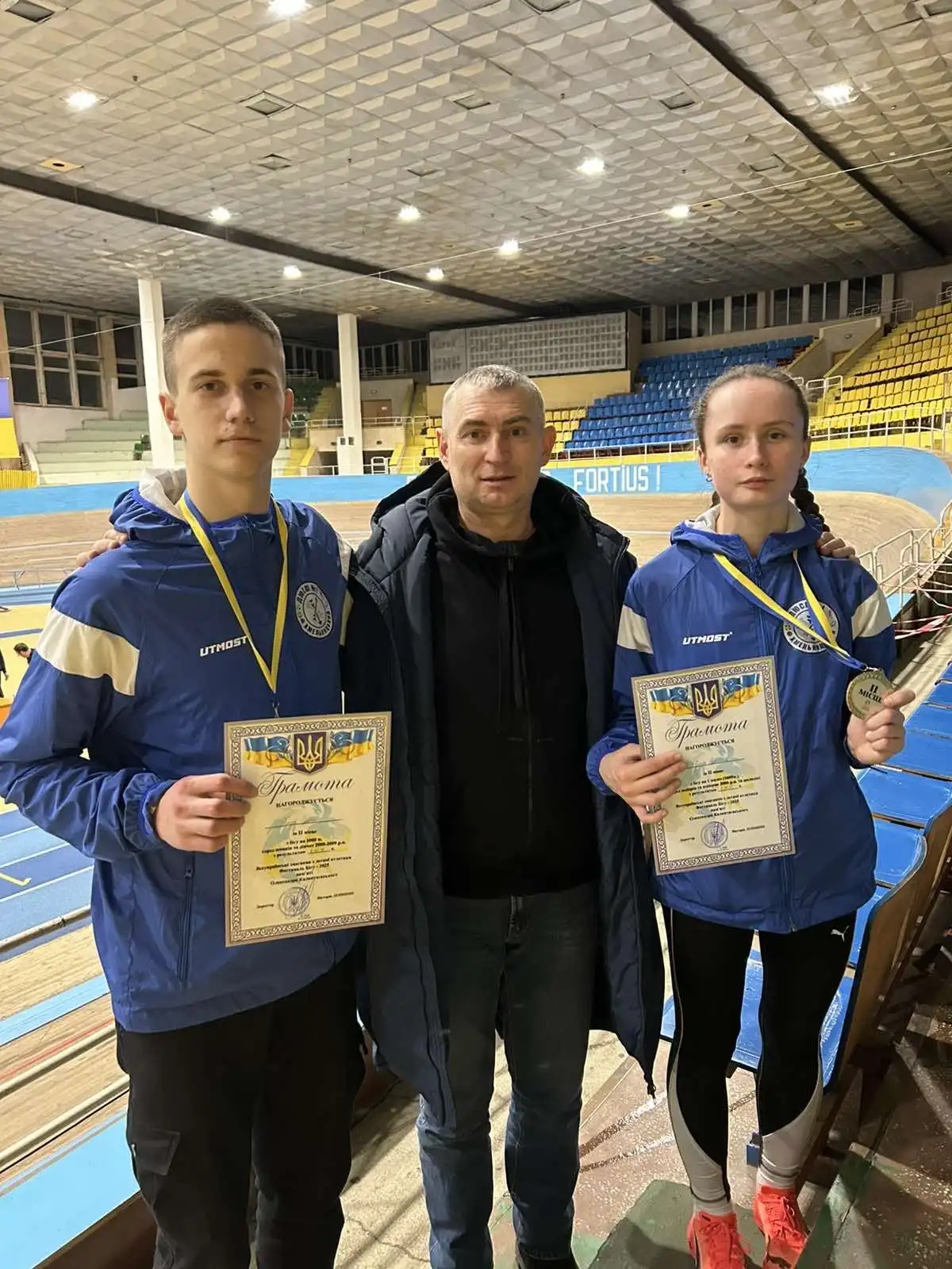 Хмельницькі легкоатлети з нагородами всеукраїнського «Фестивалю Бігу- 2025» у Львові