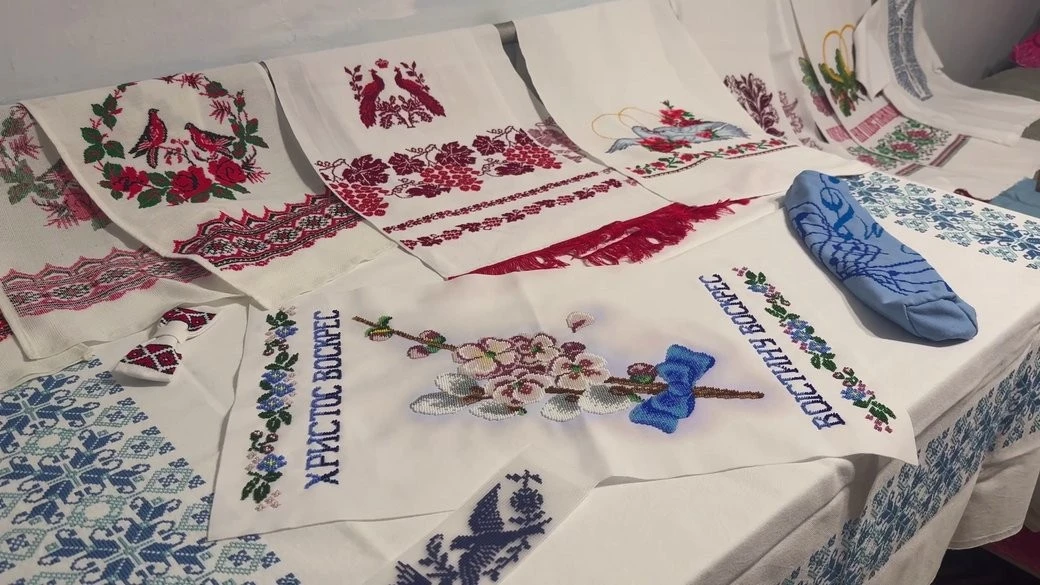 Вишиті обереги з-під окупації: шлях вчительки з Херсонщини