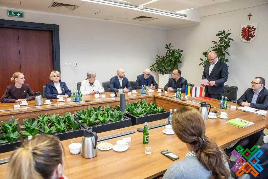 Польща і Хмельниччина посилюють партнерство заради захисту українських дітей