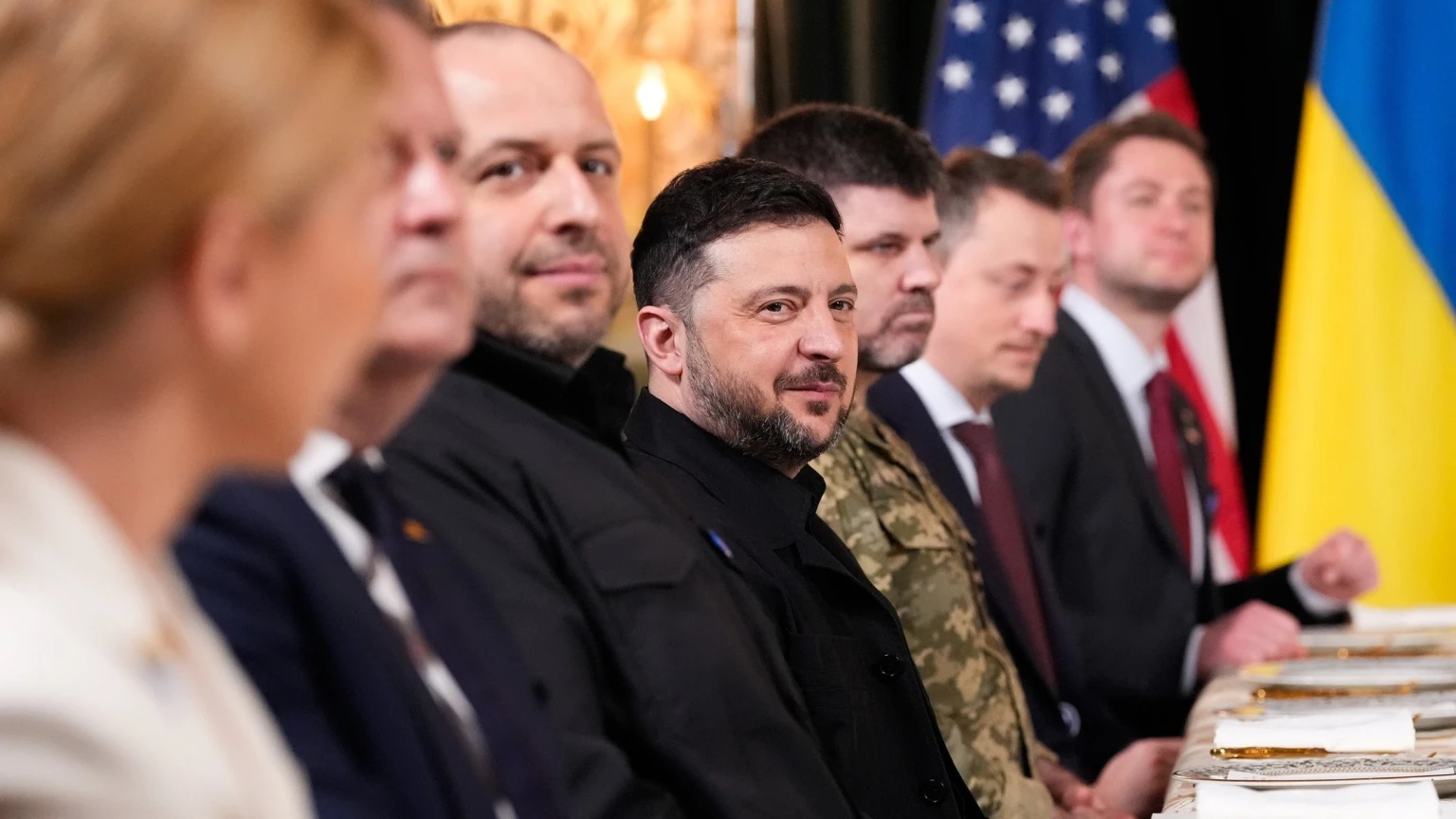 Переговори у Мар-а-Лаго: як сформувалися команди Зеленського і Трампа