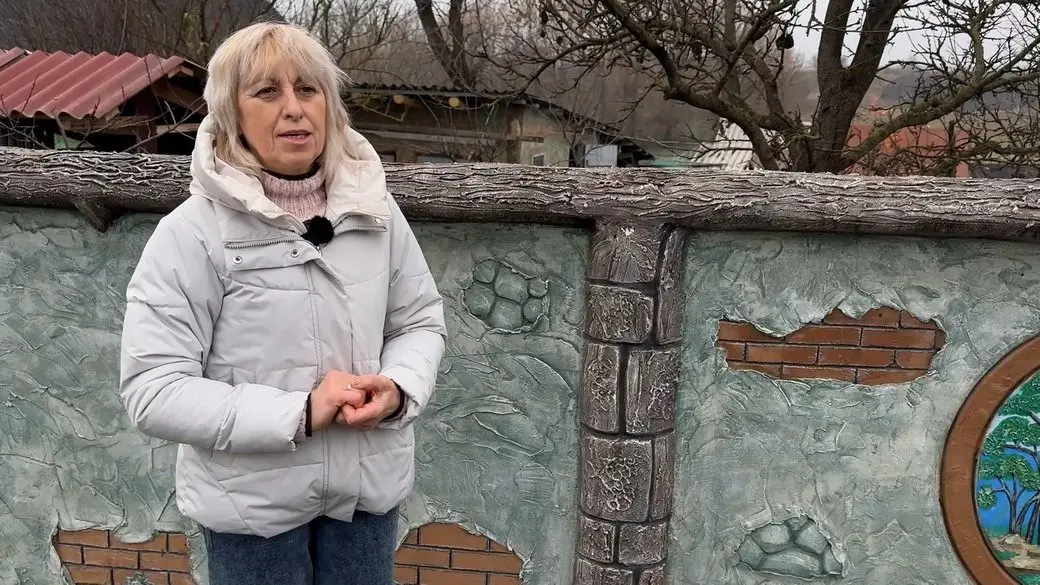 Географія та артбетон: як вчителька з Хмельниччини створює казковий світ для учнів