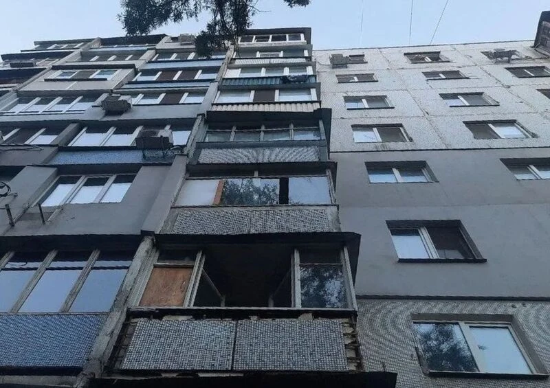 Нетішинський випадок: чоловік викинув собаку з висоти 7-го поверху