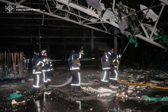 Нічна атака на Хмельниччину: під ударом опинилося підприємство