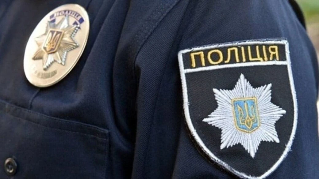 Стрілянина з балкона багатоповерхівки у Хмельницькому – військового затримали після десятків пострілів