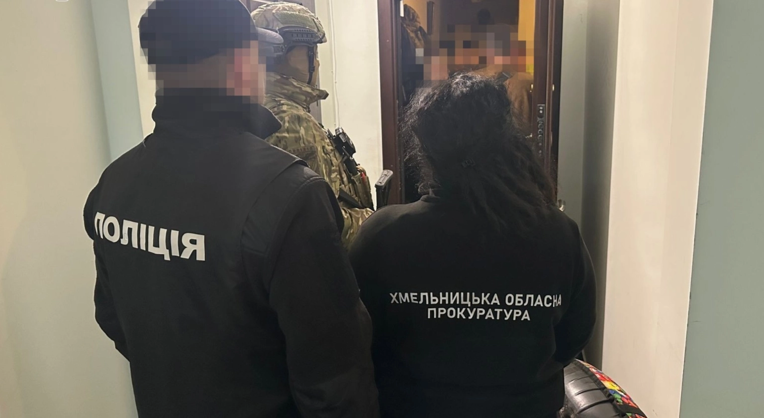 Шантаж під виглядом спецслужб: на Хмельниччині затримали псевдопрацівників СБУ