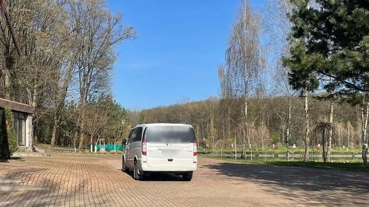 Дорожні інциденти на Хмельниччині: під колеса автівок потрапили пішохідка та велосипедистка