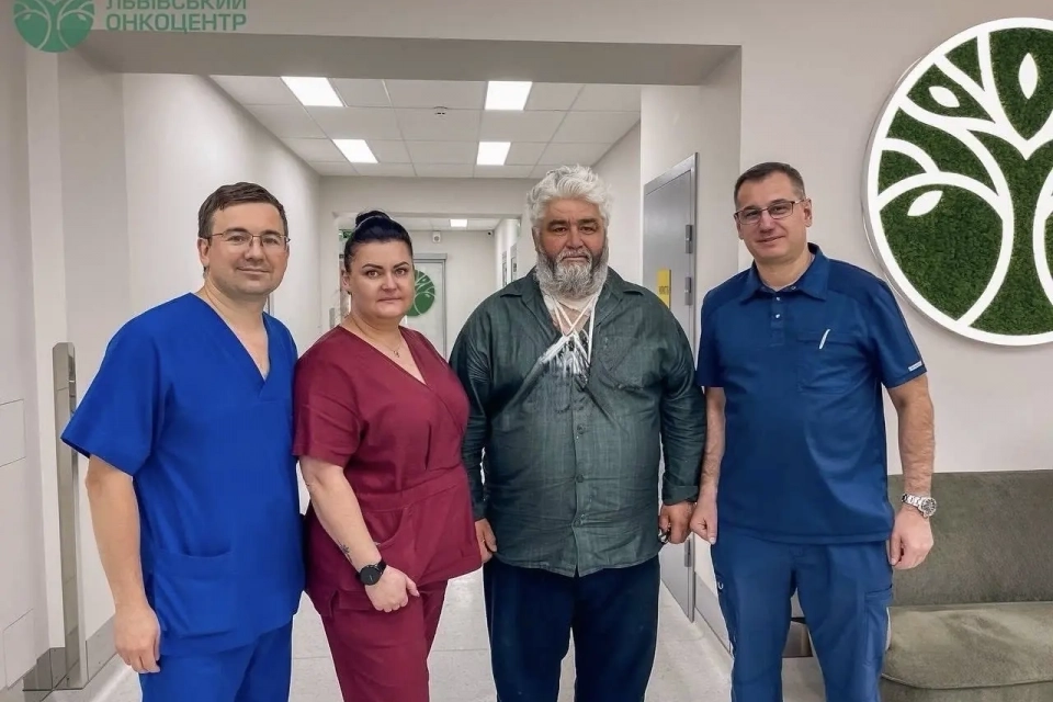Четверте втручання і новий етап лікування: як священник з Хмельниччини бореться з раком