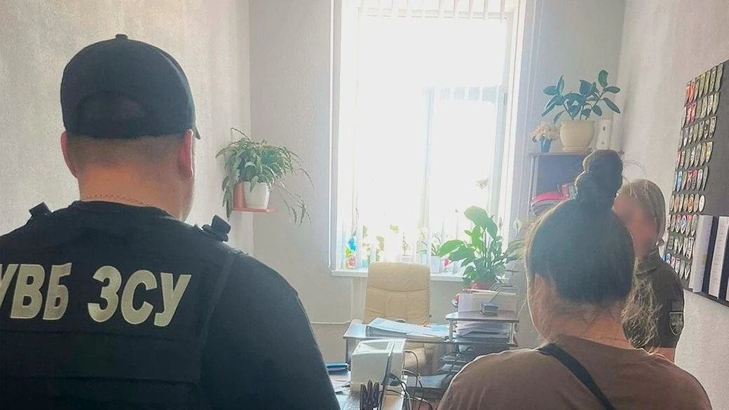 Торгівля місцями у ЗСУ: на Хмельниччині затримали офіцера на великому хабарі