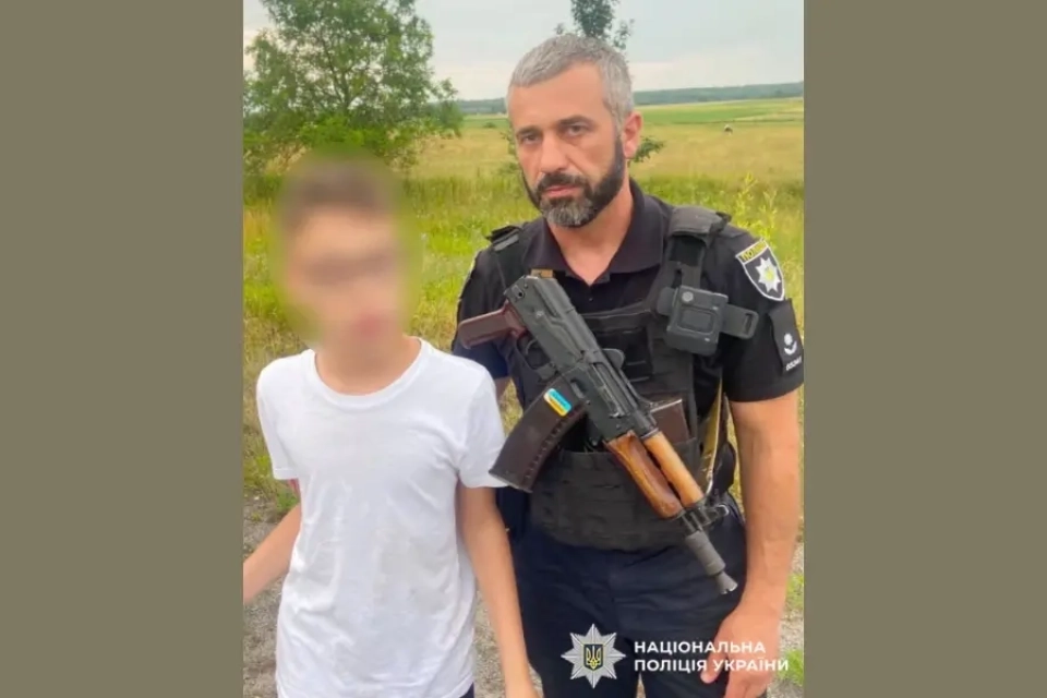 Загубився без велосипеда за 10 кілометрів від дому: на Хмельниччині врятували 11-річного мандрівника