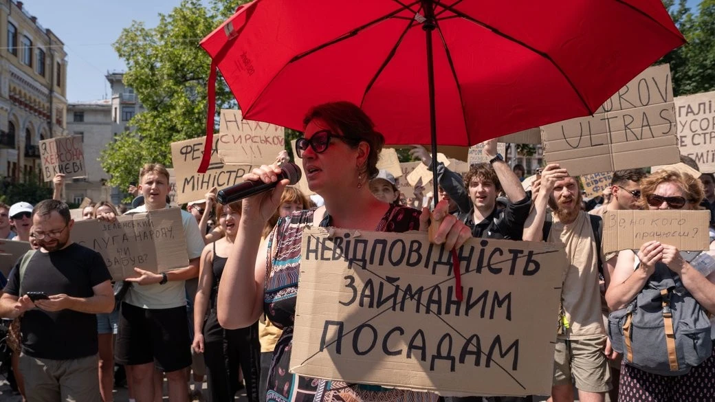 Кадрові ротації в Кабміні, волинські архіви та арешти в оборонці: головне на ранок 18 липня