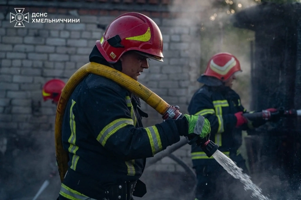 Травмування людини та палаючі споруди: доба надзвичайних подій на Хмельниччині