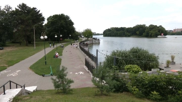 Від катерних прогулянок до ретророманів: у Хмельницькому презентують оновлені туристичні маршрути